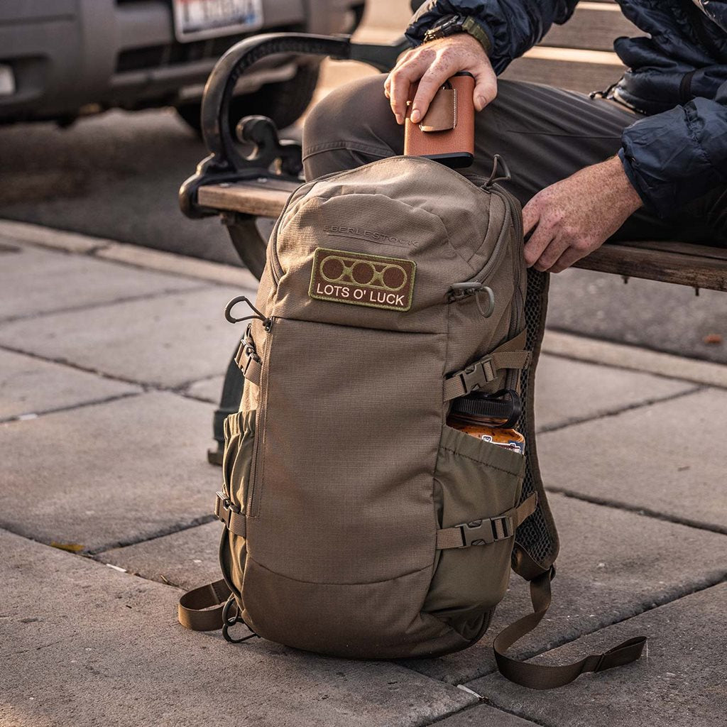 Mochila S1 JACKNIFE gris 16 L, EDC resistente, portación oculta, admite portátil hasta 17 pulgadas
