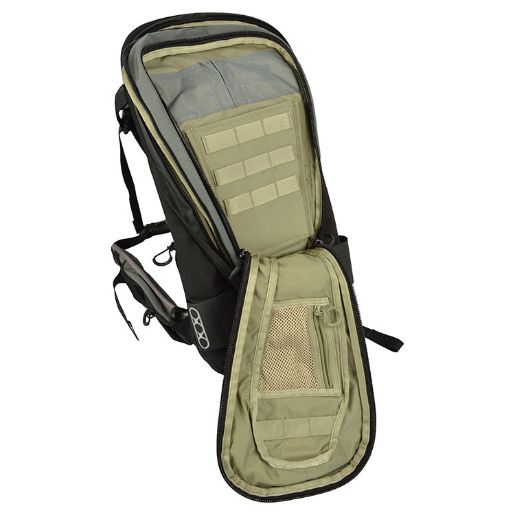 Mochila Eberlestock Cherry Bomb Pack negra diseñada para porte oculto de arma con aspecto discreto