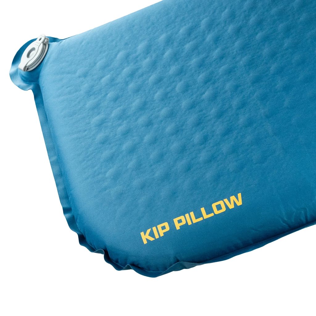 Almohada autoinflable KIP azul con funda de transporte