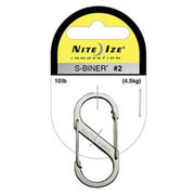 Mosquetón doble en S 5 cm de acero inoxidable, uso outdoor y cotidiano, no apto para aseguramiento personal ni escalada.