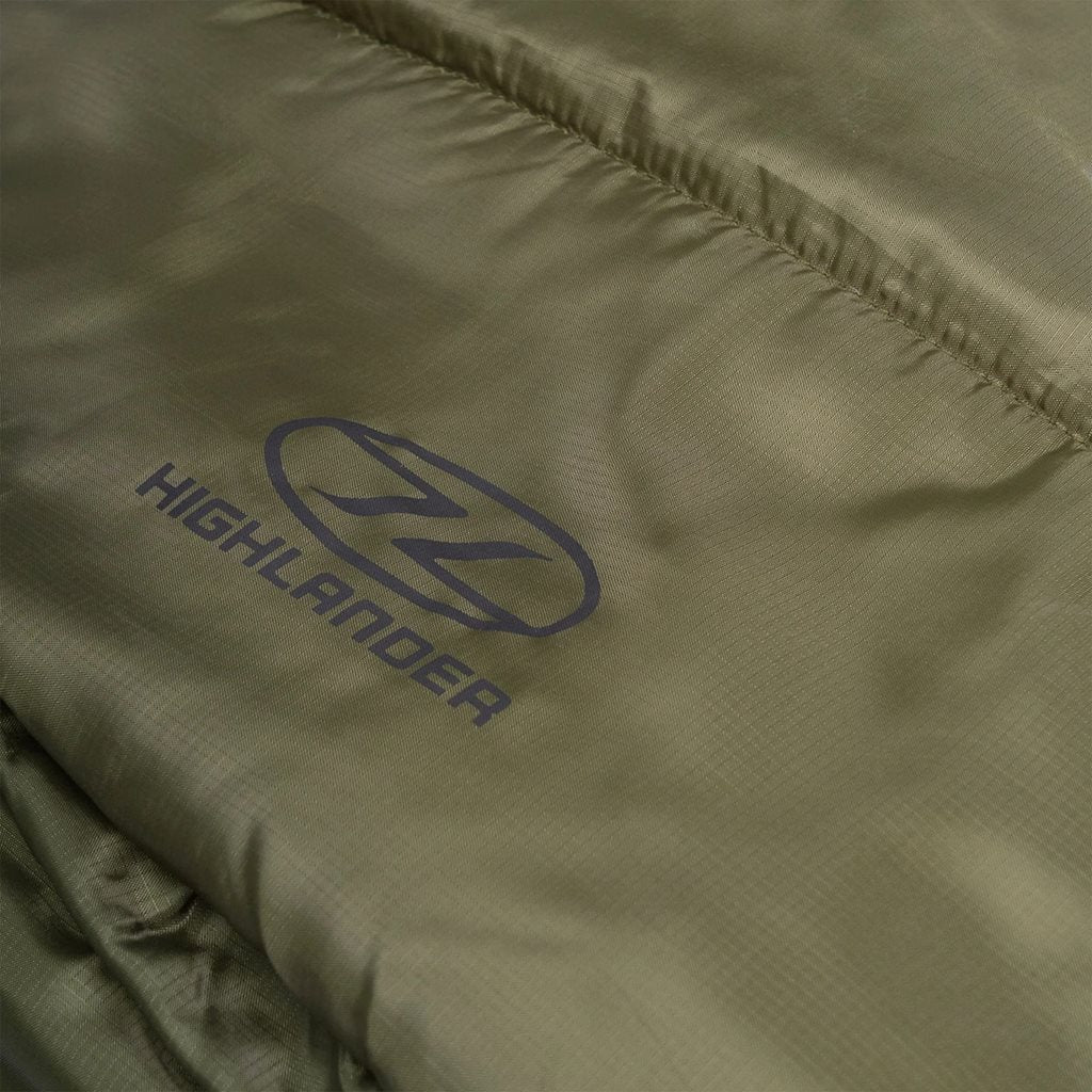 Saco de dormir momia DEFENDER 450 verde - imagen del producto