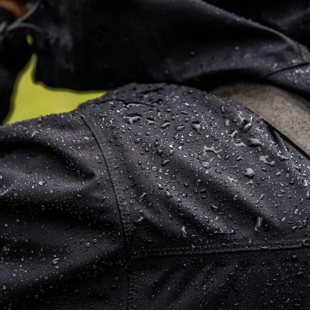 Imagen de la chaqueta SEVEN DEVIS SHE negra
