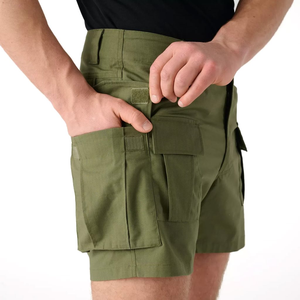 Pantalones cortos cargo rip-stop stretch verde oliva
