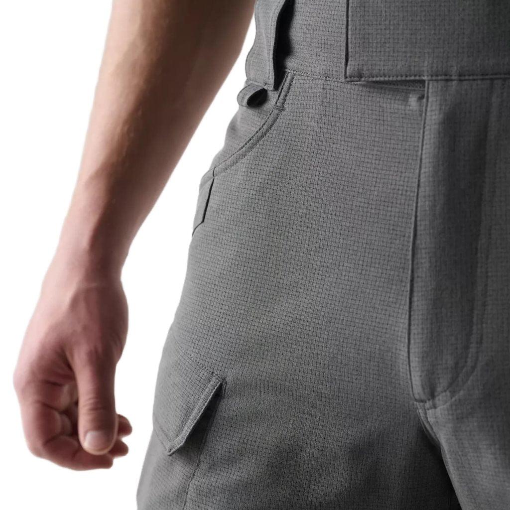 Pantalones cortos OTS Ultra Aero-Tech negros, diez bolsillos