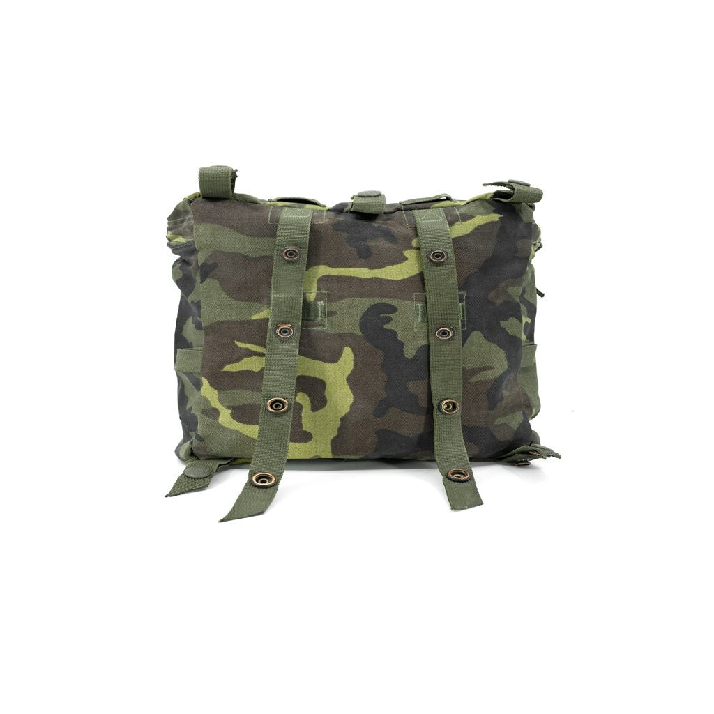 Funda trasera pequeña NPP-2006 Vz.95 LES en camuflaje vista frontal