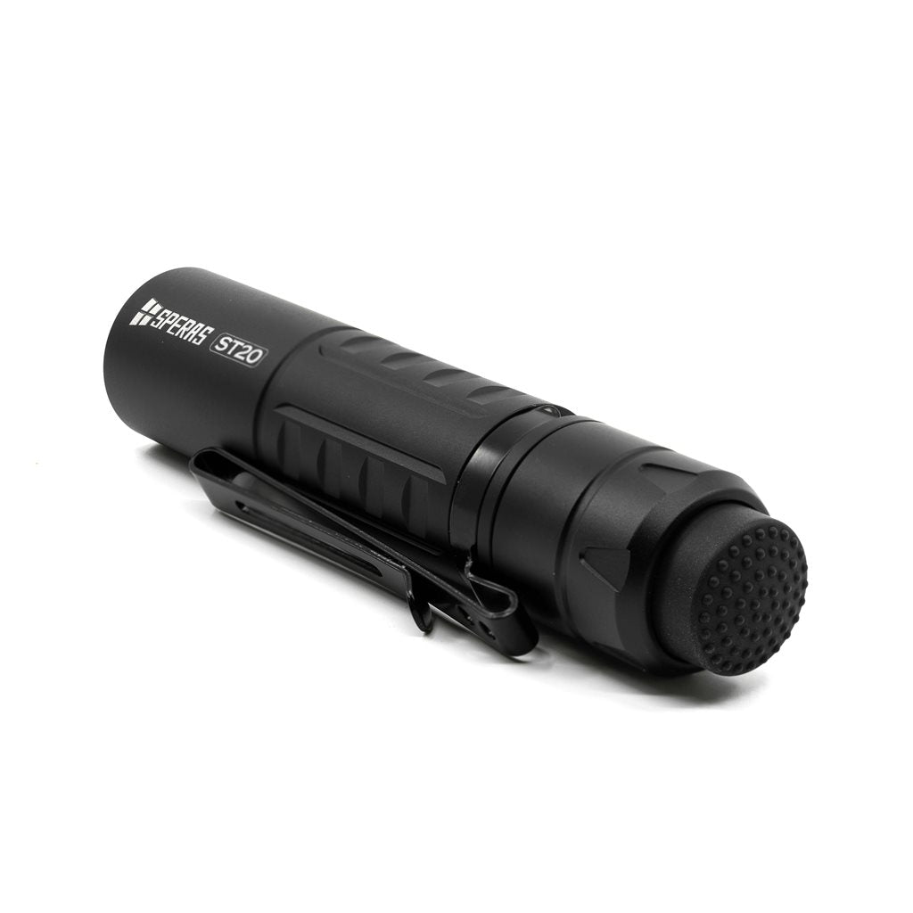 Linterna recargable ST20B negra, 1300 lúmenes, 175 m, IP68