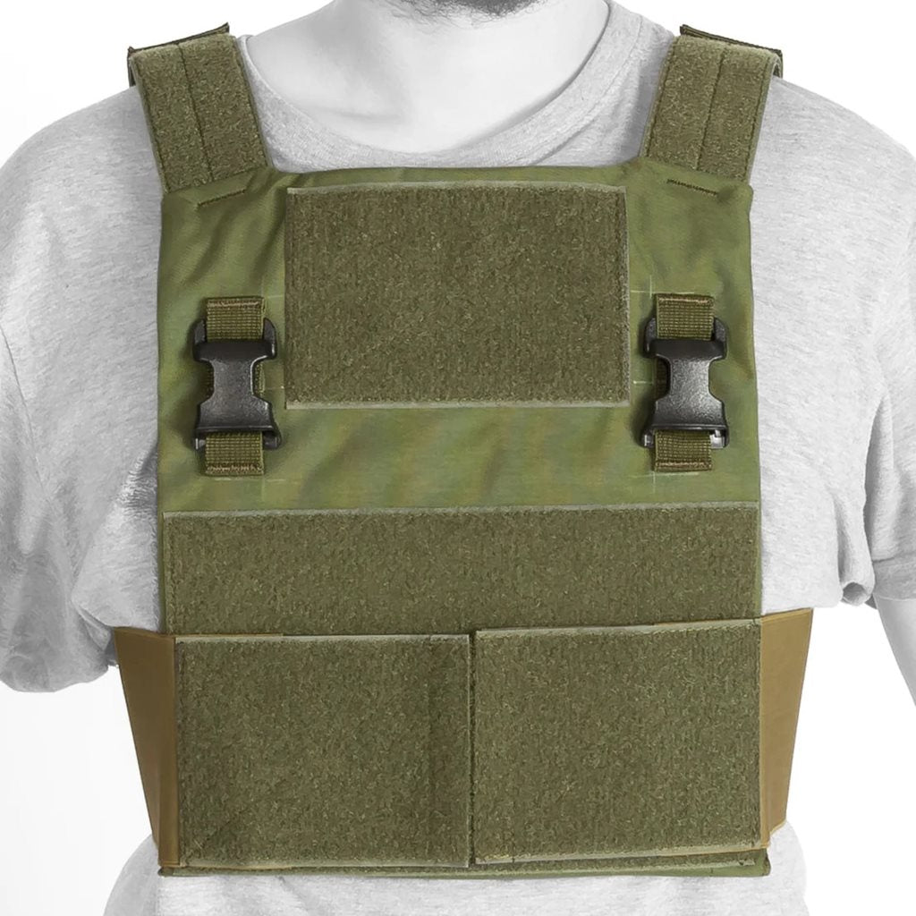 Chaleco portaplacas STRIVA verde en Cordura 500D, perfil bajo, para placas 250x300x24 mm