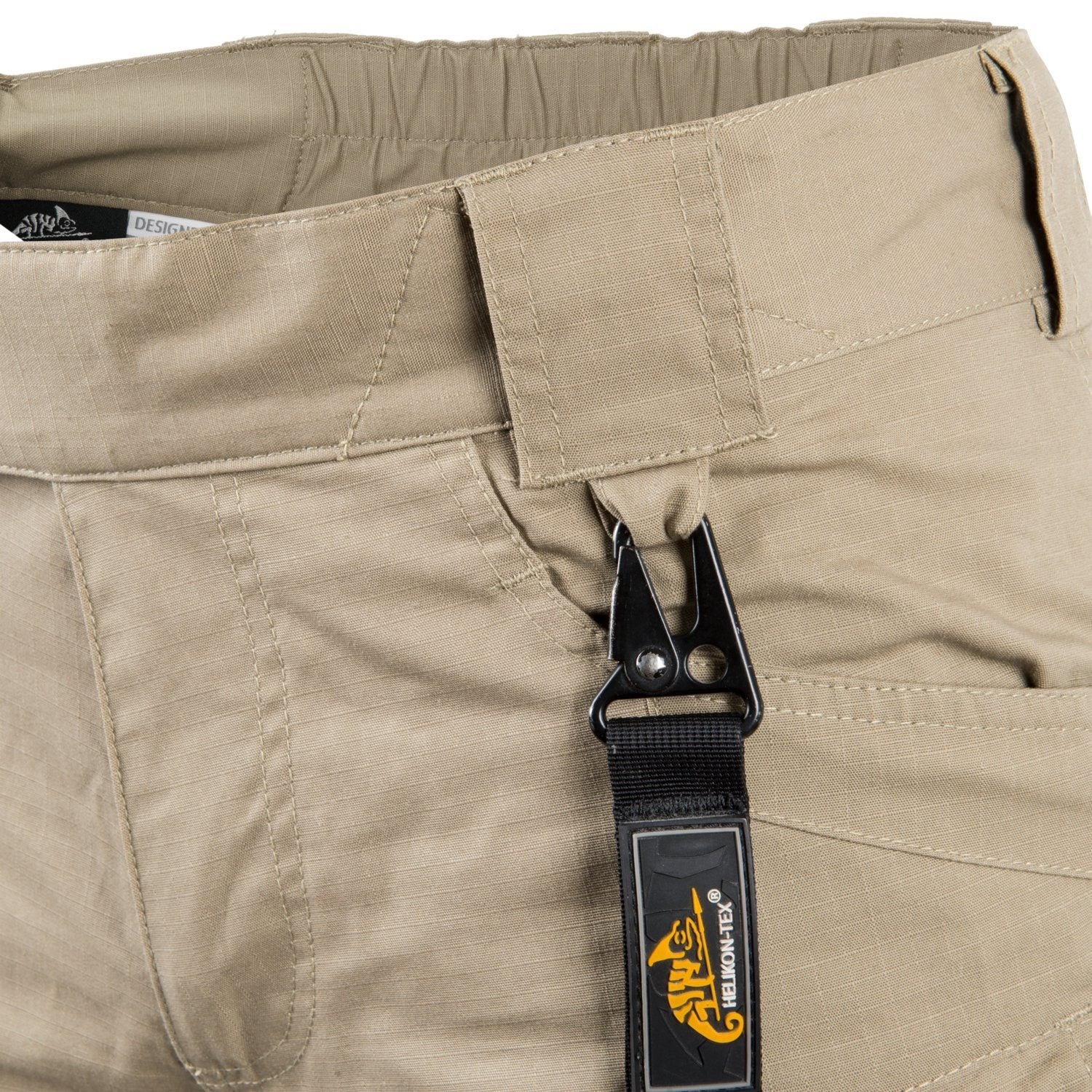 Pantalones tacticos UTP RESIZED rip-stop color khaki para mujer con multiples bolsillos y alojamientos para protectores de rodilla