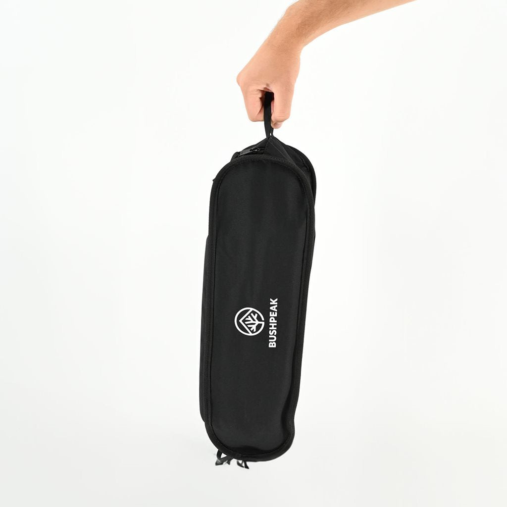Silla Wildscape Mini plegable ligera en color negro, diseño compacto para camping