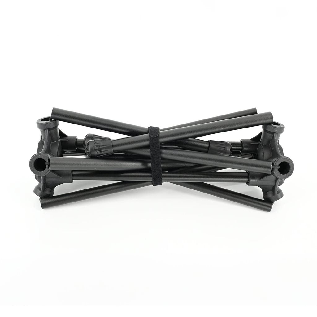 Silla Wildscape Mini plegable ligera en color negro, diseño compacto para camping