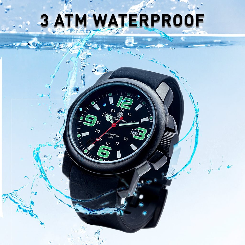 Reloj AMPHIBIAN COMMANDO con caja de titanio ligera y tapa trasera de acero inoxidable