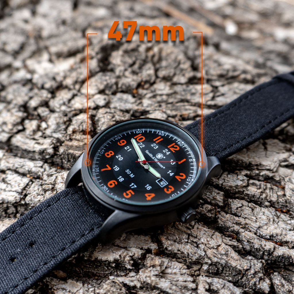 Imagen del reloj CADET mostrando caja y esfera