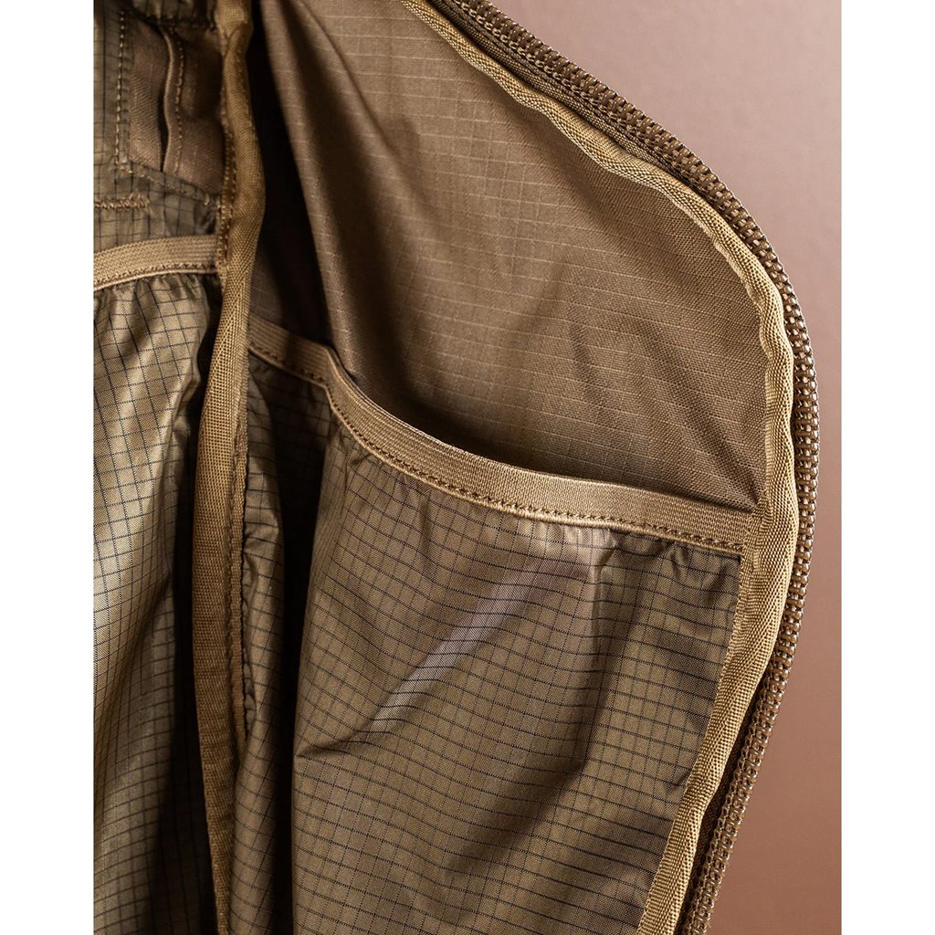 Mochila T35 BRUTE 3500 moderna de tamaño medio para transportar equipo pesado en viajes largos