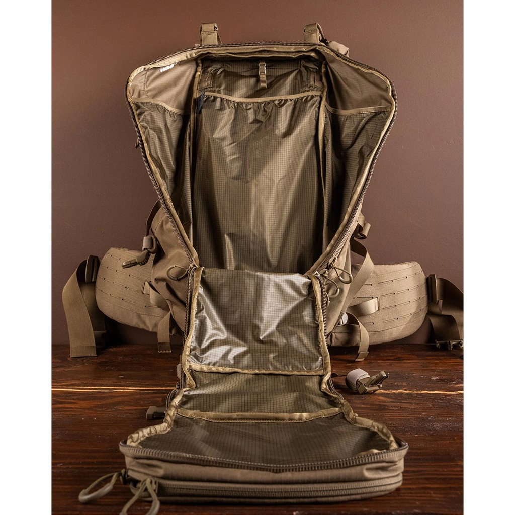 Mochila T35 BRUTE 3500 moderna de tamaño medio para transportar equipo pesado en viajes largos