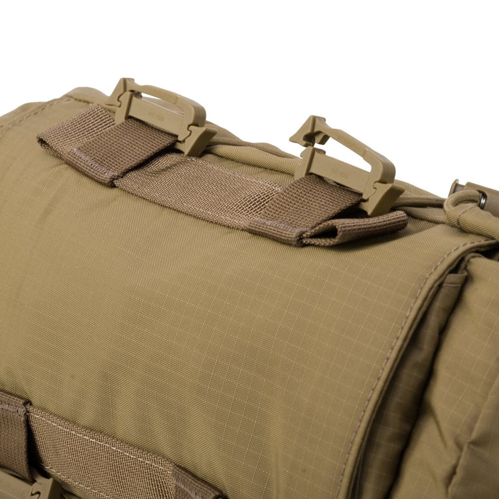 Vak FOXHOLE negro: bolsa resistente con correa ajustable, uso hombro/cintura y compatible con MOLLE/PALS