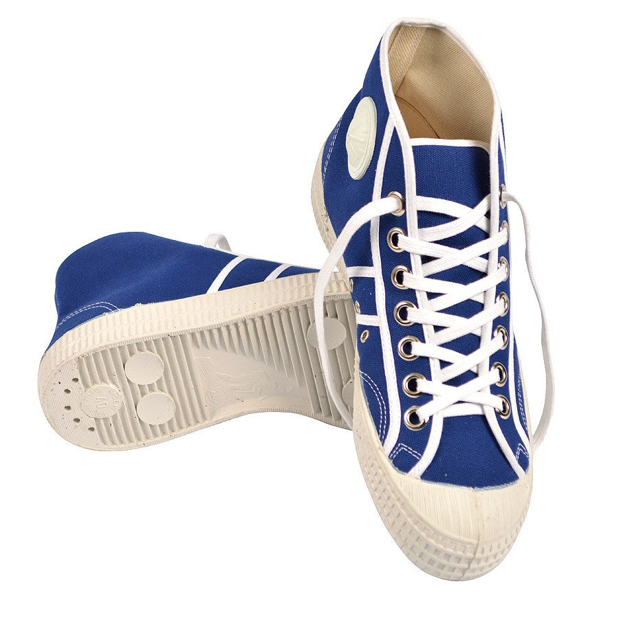 Tenis altos TRAMPKA azules con empeine de lona, suela de goma y plantilla extraíble