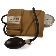 Medidor de presión INCO polaco con funda, excedente militar; almacenado largo tiempo.