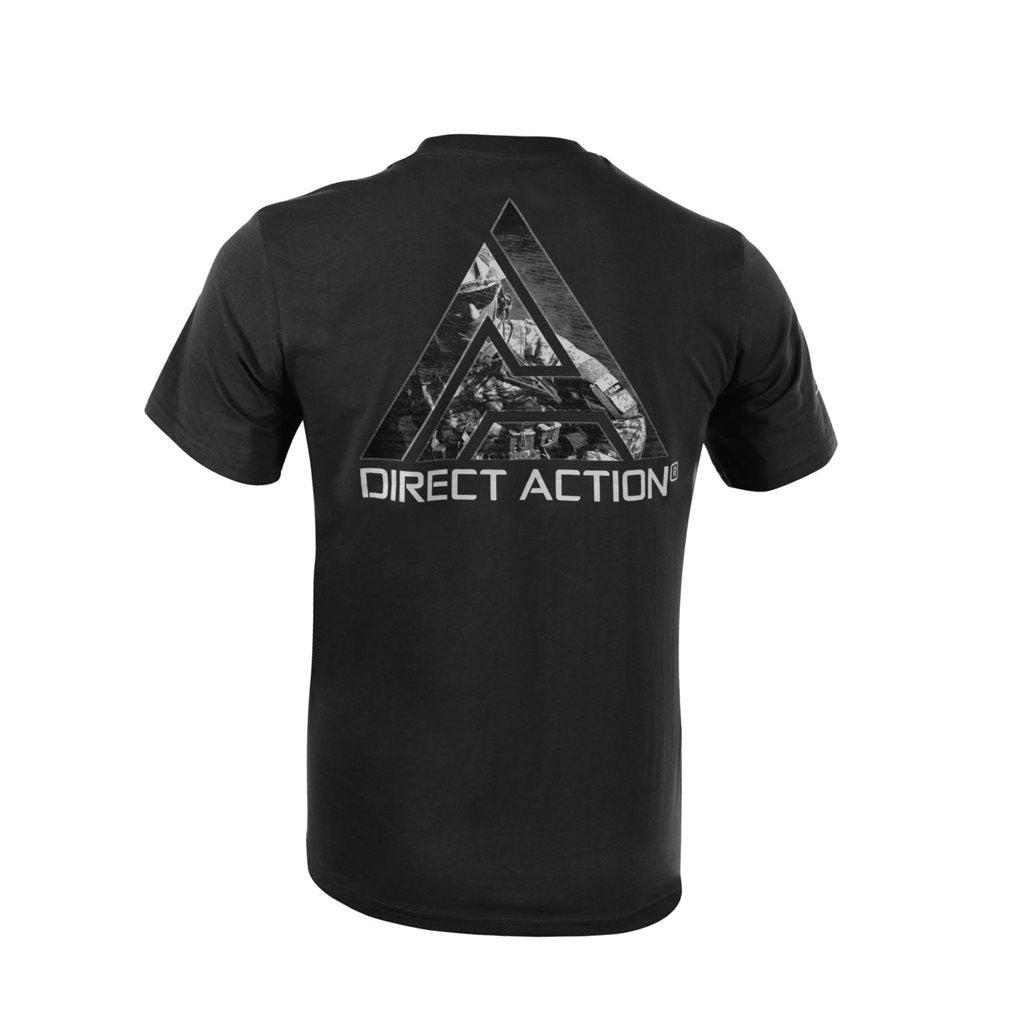 Camiseta DIRECT ACTION GO LOUD negra, corte clásico con logo y texto, 100% algodón