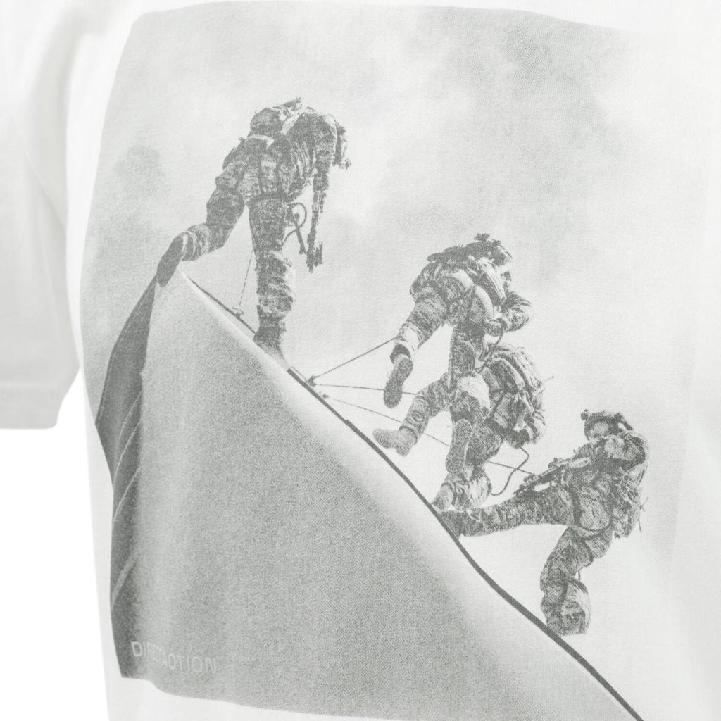 Camiseta blanca ROPE con motivo de cuatro operarios descendiendo