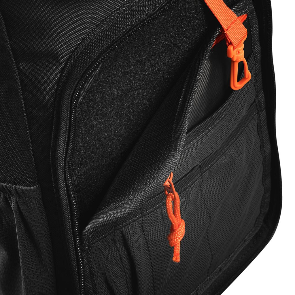 Mochila bandolera STOIRM GEARSLINGER 12 L verde con hebillas Duraflex y cremallera YKK