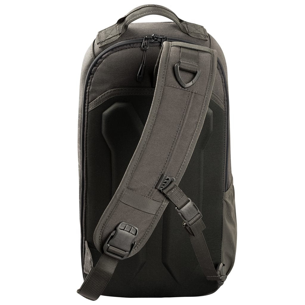 Mochila bandolera STOIRM GEARSLINGER 12 L verde con hebillas Duraflex y cremallera YKK