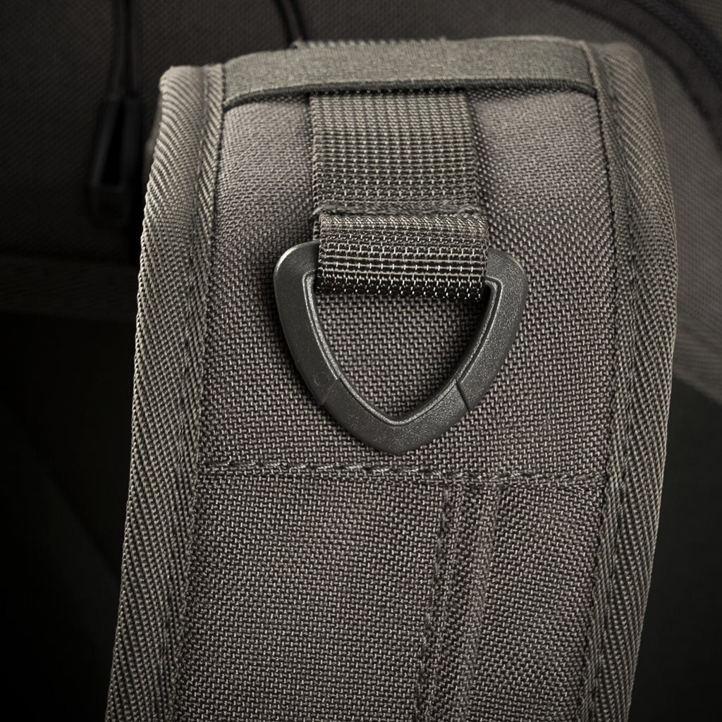 Mochila bandolera STOIRM GEARSLINGER 12 L verde con hebillas Duraflex y cremallera YKK