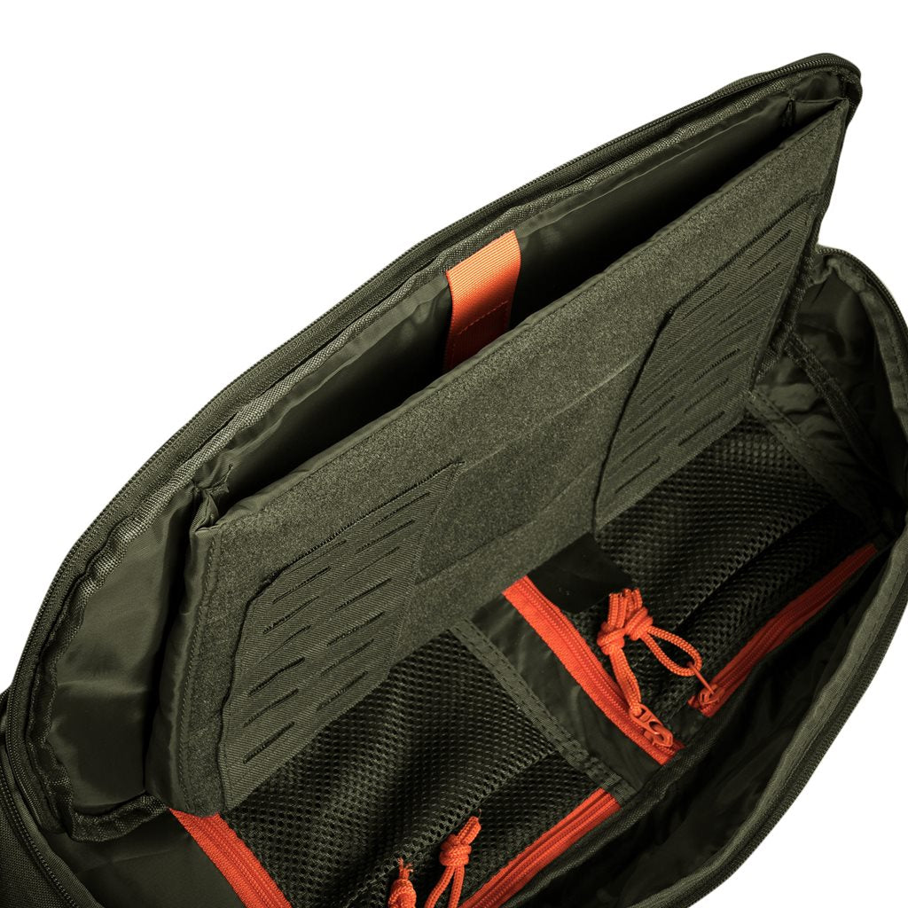 Mochila bandolera STOIRM GEARSLINGER 12 L verde con hebillas Duraflex y cremallera YKK