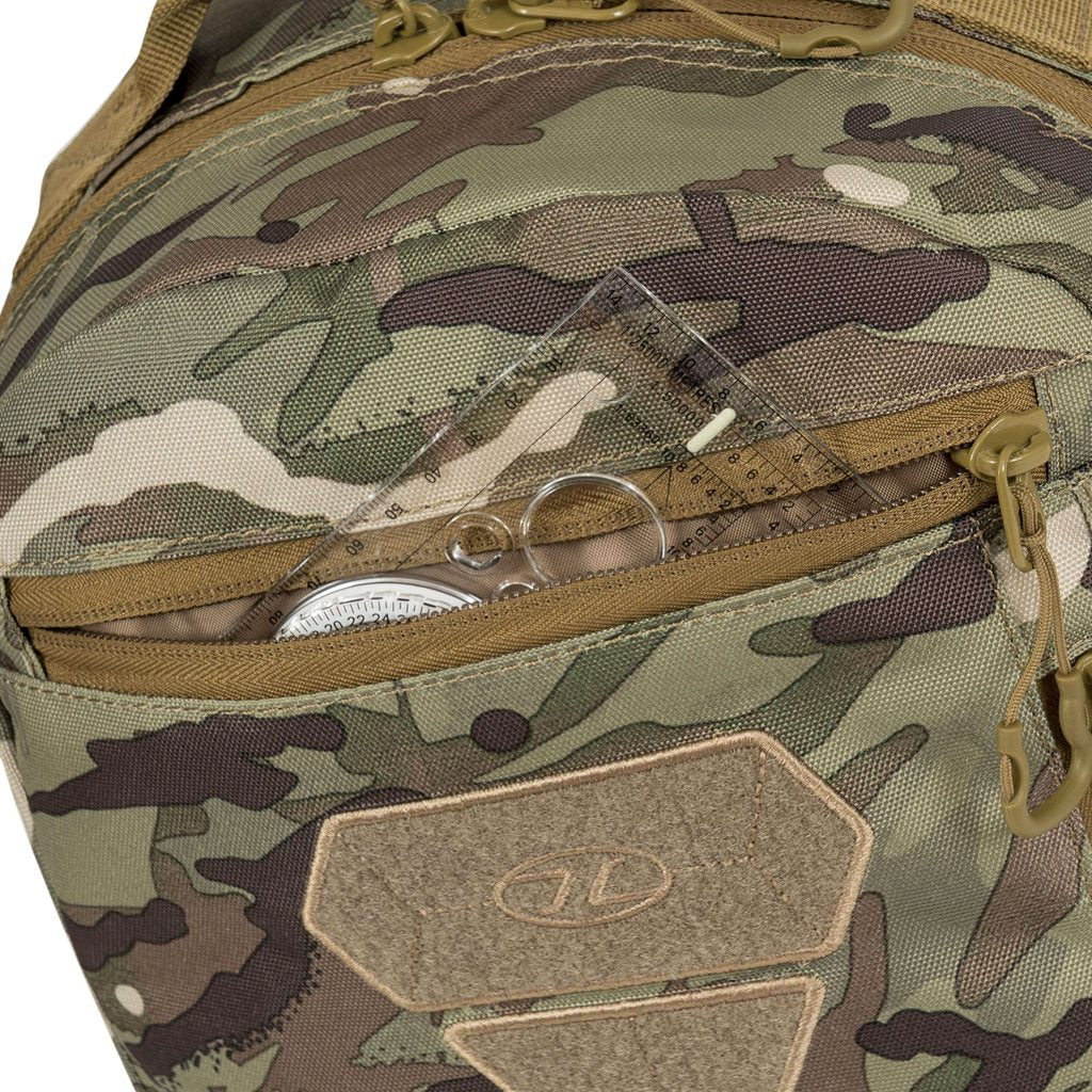 Mochila bandolera SCORPION GEARSLINGER negra Highlander