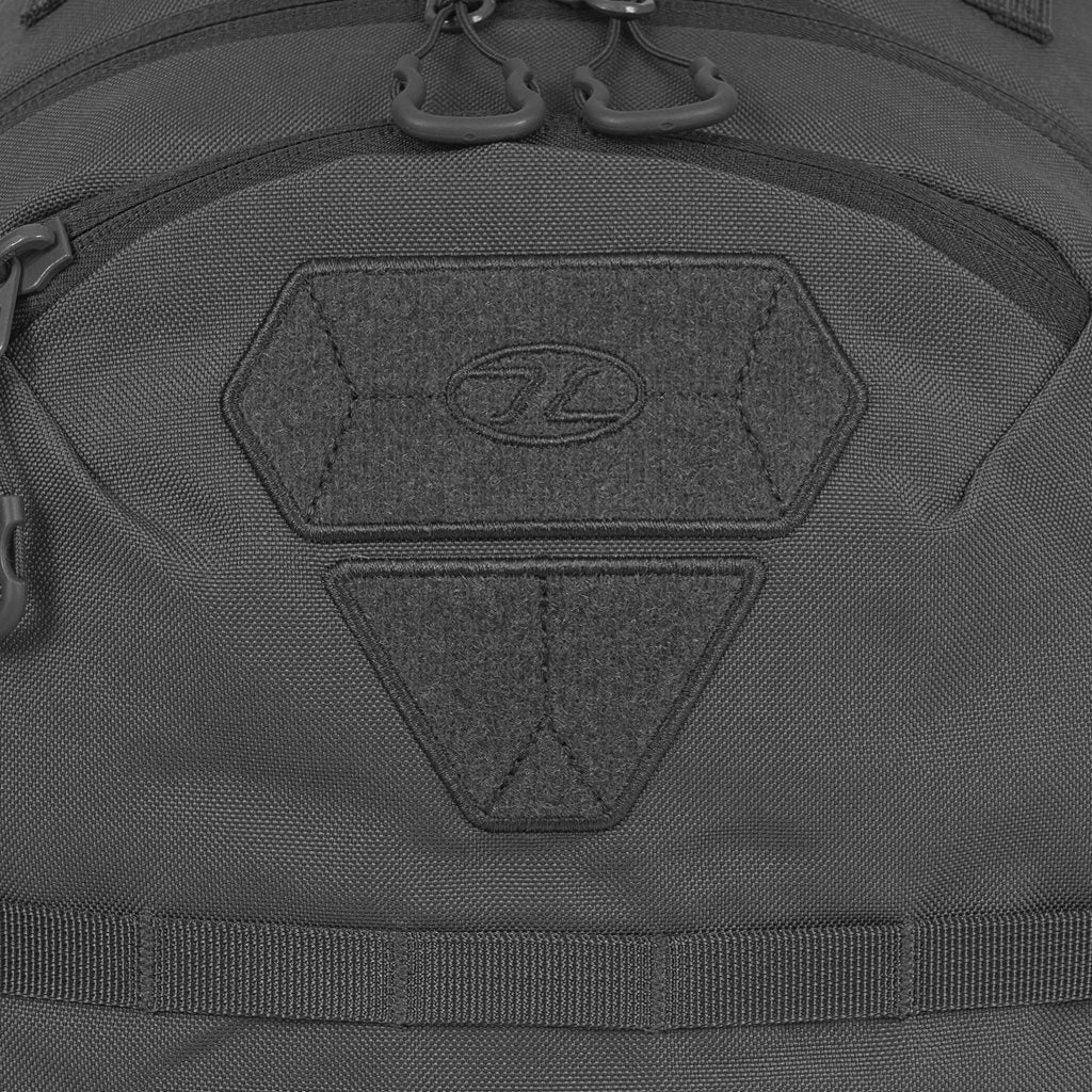 Mochila EAGLE 1 20 L negra Highlander, 600D XTP con revestimiento poliuretano, sistema trasero y anclajes MOLLE/PALS