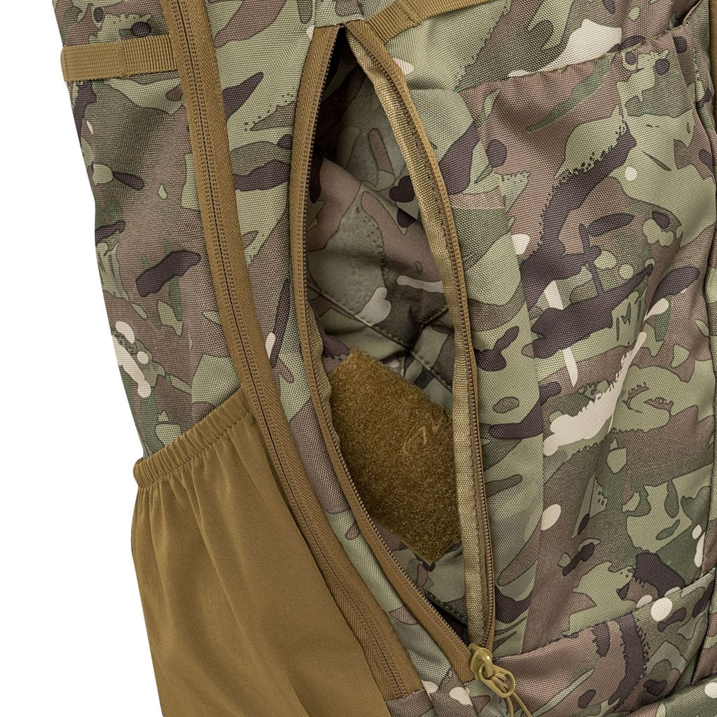 Mochila Highlander EAGLE 2 30L negra, vista frontal
