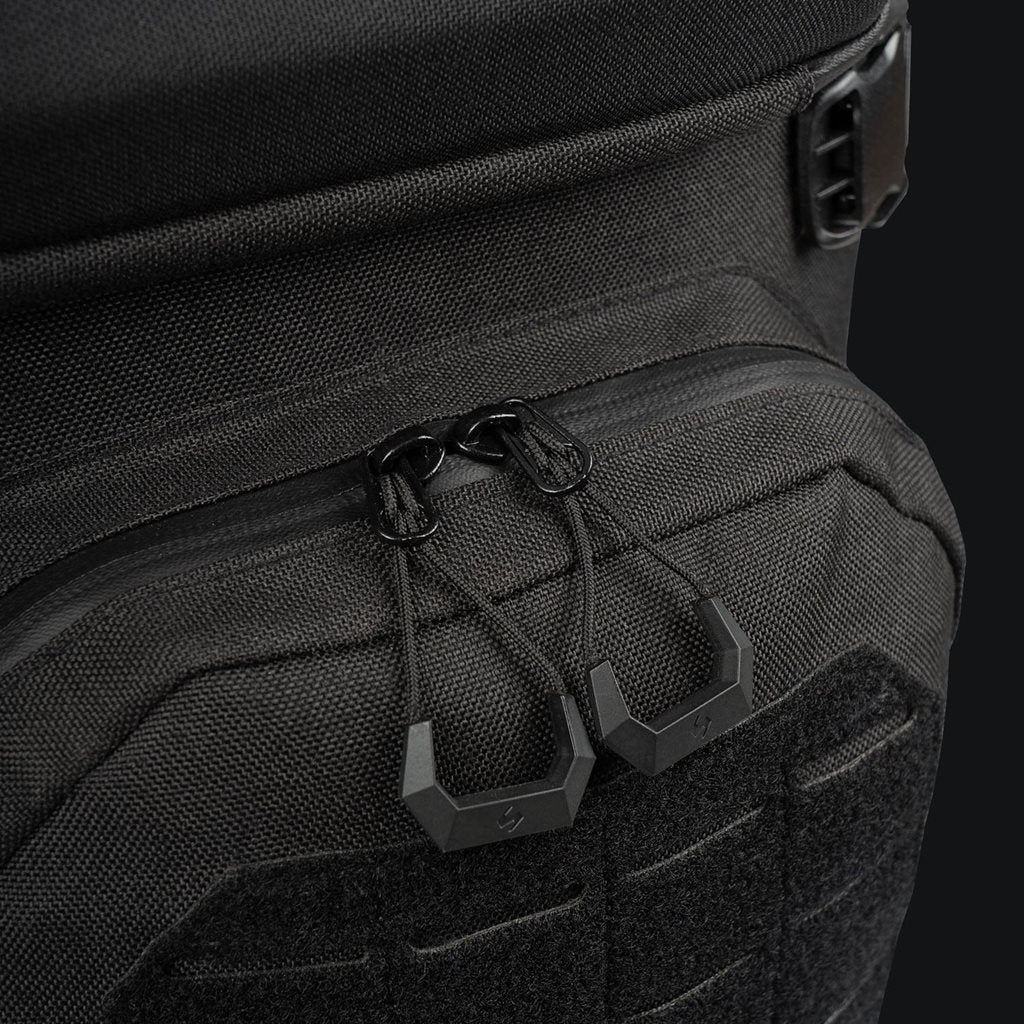 Mochila STOIRM Gen2 25 L negra con apertura clamshell