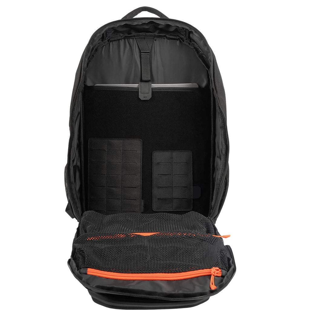 Mochila STOIRM Gen2 25 L negra con apertura clamshell