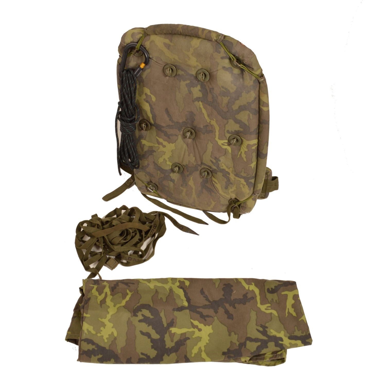 Portador universal UNR-1 vz.95 camuflaje bosque usado, vista del producto