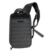 Mochila táctica UTB-01 negra vista delantera con diseño táctico y dimensiones aproximadas