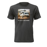 Camiseta gris con motivo Black Hawk en el delantero V20-1487