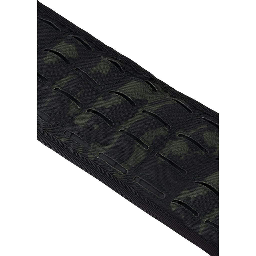 Arnés SKELETON negro mostrando MOLLE/PALS de corte láser y acolchado interior con malla 3D