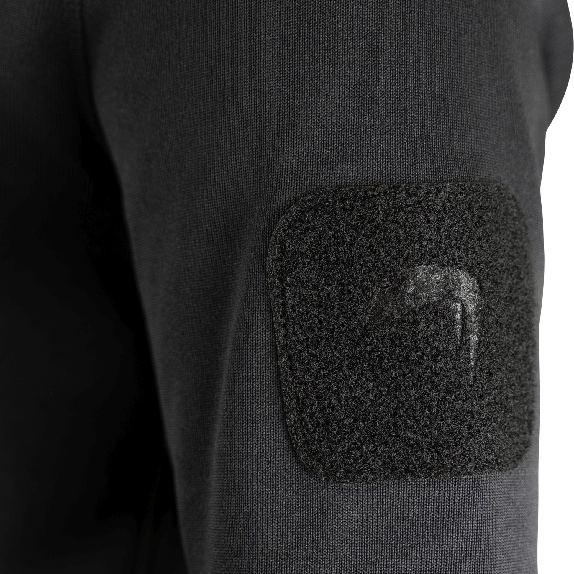 Sudadera ARMOUR negra con capucha y bolsillo canguro