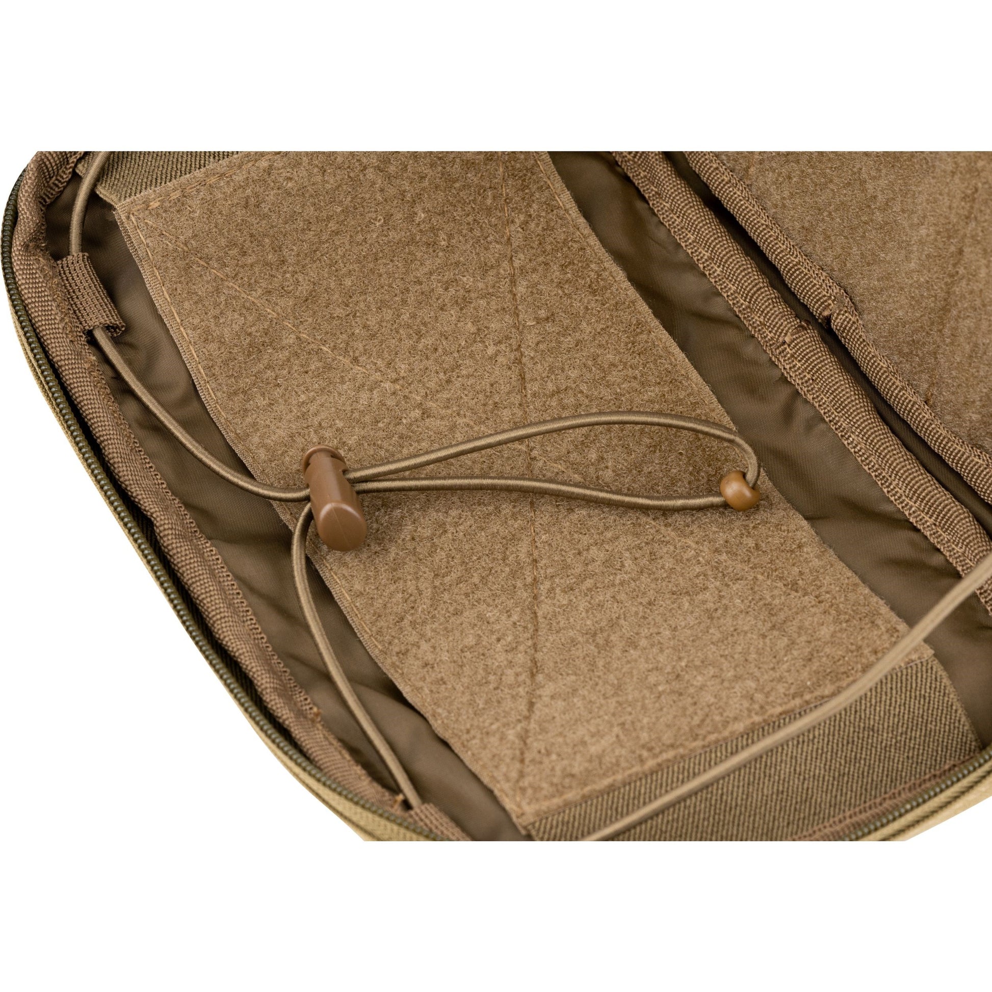 Funda VX COYOTE de Viper mostrando anclajes MOLLE/PALS exterior e interior y solapa administrativa desmontable