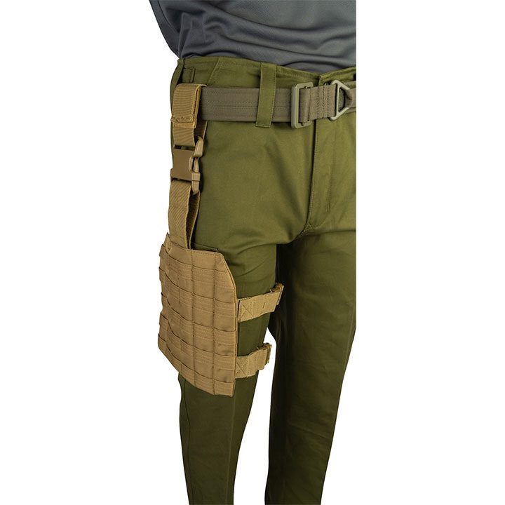 Panel muslera ELITE negro en 600D CORDURA, con cierres FASTEX, correas de ajuste y sistema PALS visible