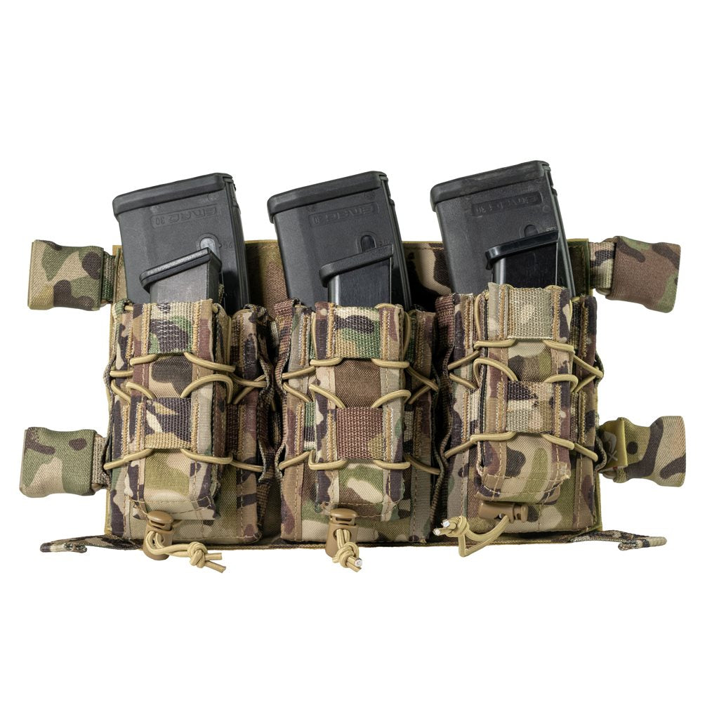 Plataforma frontal VX MAG RIG negra con tres portacargadores asegurados por cordón elástico