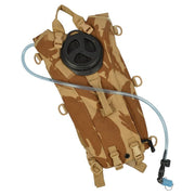 Mochila de hidratación AQUA-TEX 2L DPM Desert con correas y asa de emergencia