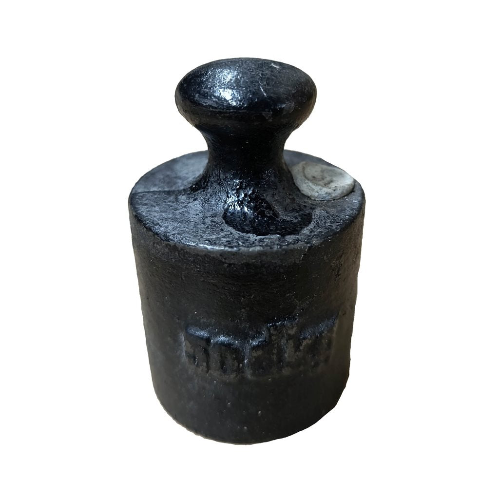 Contrapeso de hierro fundido negro 50 dkg con sello de calibración caducado, almacenado, fabricado años 70-80